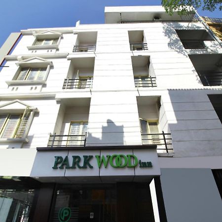 Parkwood Executive Rooms Inn Bangalore Exterior photo