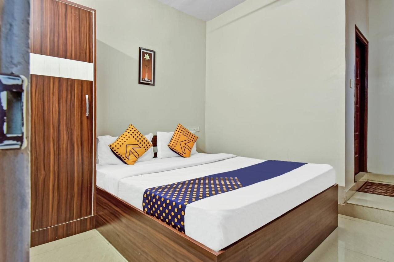 Parkwood Executive Rooms Inn Bangalore Exterior photo